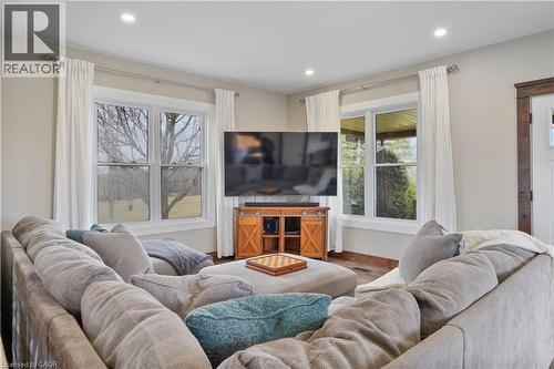 Living area featuring recessed lighting and wood finished floors - 23247 Beattie Line, Elgin, ON - Indoor Photo Showing Living Room