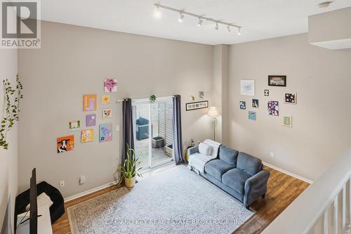 18 Chapman Court, London North (North I), ON - Indoor