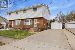 8102 LAMONT AVENUE Niagara Falls (Chippawa), ON L2G 6V5