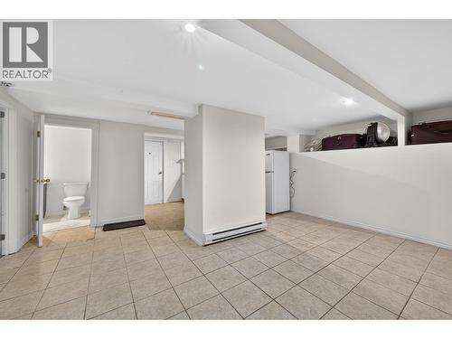 934 Westminster Avenue, Kamloops, BC - Indoor Photo Showing Other Room