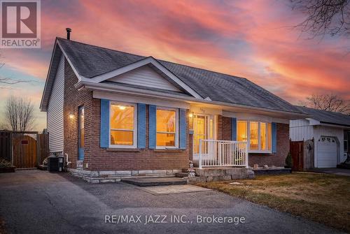 152 GUTHRIE CRESCENT  Whitby (Lynde Creek), ON L1P 1A8