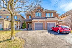 129 HARNESWORTH CRESCENT Hamilton, ON L8B 0J5