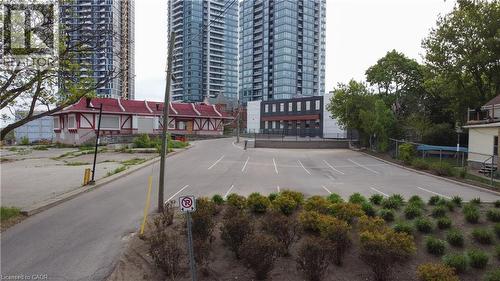 618 King Street W, Kitchener, ON 