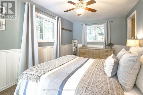 369 Tiny Beaches Road S, Tiny, ON - Indoor Photo Showing Bedroom