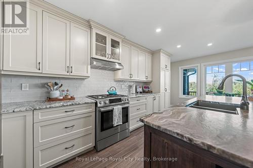 103 Marshall Heights Road, West Grey, ON - Indoor Photo Showing Kitchen With Upgraded Kitchen