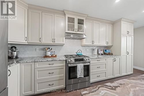 103 Marshall Heights Road, West Grey, ON - Indoor Photo Showing Kitchen With Upgraded Kitchen