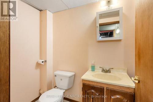 Basement 2-piece bath - 64 Adel Drive, St. Catharines (Carlton/Bunting), ON - Indoor Photo Showing Bathroom