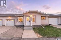 3 212 Mulberry LANE Moose Jaw, SK S6J 1N4