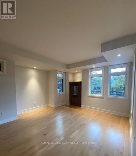 289 Kirchoffer Avenue, Ottawa, ON - Indoor