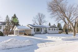 30 Bishop Bay Carman, MB R0G 0J0