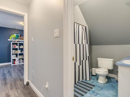 31 Limestone Avenue, Fall River, NS 