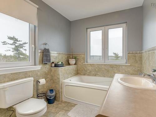 31 Limestone Avenue, Fall River, NS 