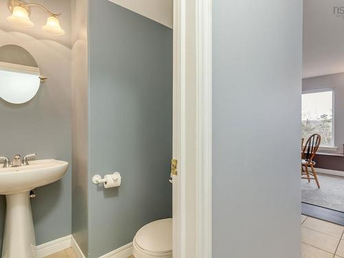 31 Limestone Avenue, Fall River, NS 