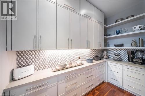 238 Hart Avenue, Burlington, ON - Indoor Photo Showing Kitchen With Upgraded Kitchen