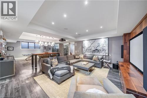 238 Hart Avenue, Burlington, ON - Indoor Photo Showing Living Room
