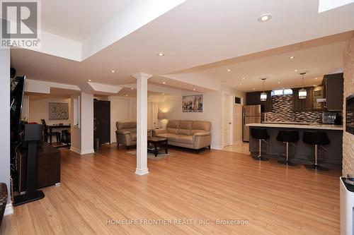 3213 Escada Drive, Mississauga, ON - Indoor Photo Showing Other Room
