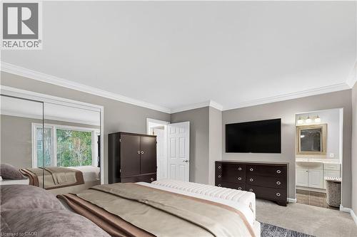 195 Wilton Street, Burlington, ON - Indoor Photo Showing Bedroom
