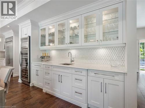 3087 Lakeshore Road, Burlington, ON - Indoor Photo Showing Kitchen With Upgraded Kitchen