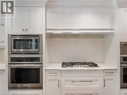 3087 Lakeshore Road, Burlington, ON - Indoor Photo Showing Kitchen