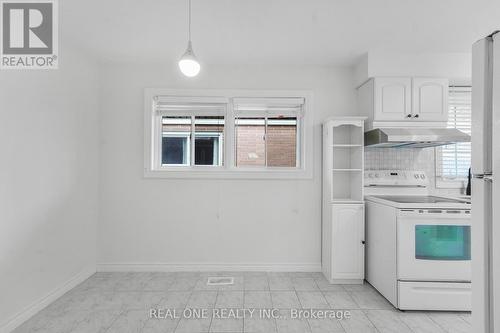 22 Halam Avenue, Hamilton, ON - Indoor