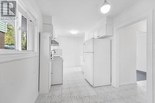 22 Halam Avenue, Hamilton, ON - Indoor