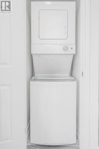 22 Halam Avenue, Hamilton, ON - Indoor Photo Showing Laundry Room