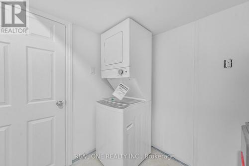 22 Halam Avenue, Hamilton, ON - Indoor Photo Showing Laundry Room