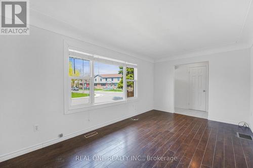 22 Halam Avenue, Hamilton, ON - Indoor Photo Showing Other Room