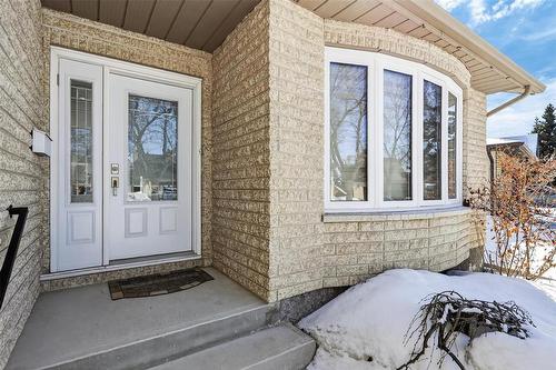 37 Optimist Way, Winnipeg, MB - Outdoor