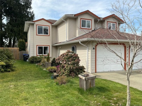 A-4711 Cruickshank Ave  Courtenay, BC V9N 8S6