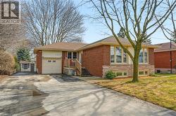 2400 PROSPECT Street Burlington, ON L7R 2A8