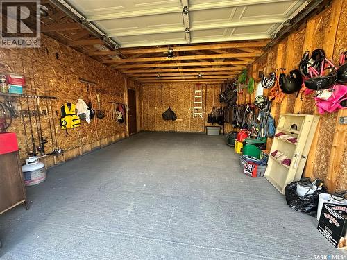 122 Pine Street, Chitek Lake, SK - Indoor Photo Showing Garage