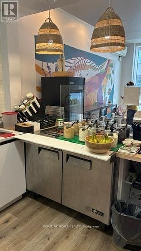 891 Bank Street, Ottawa, ON 