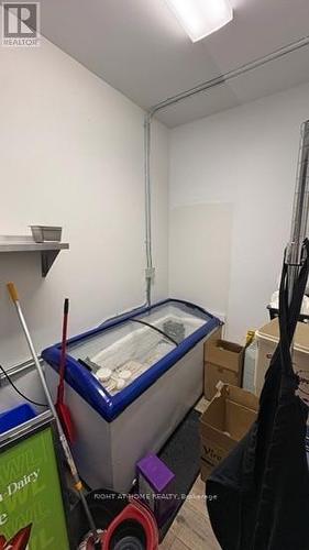 891 Bank Street, Ottawa, ON 