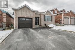 10 WISMER AVENUE Barrie, ON L4N 7X8