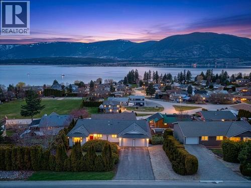 4751 Lakeshore Road NE  Salmon Arm, BC V1E 3N8