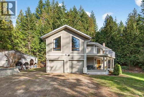 7905 97A Highway, Mara, BC - Outdoor