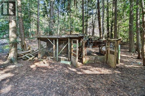 7905 97A Highway, Mara, BC - Outdoor