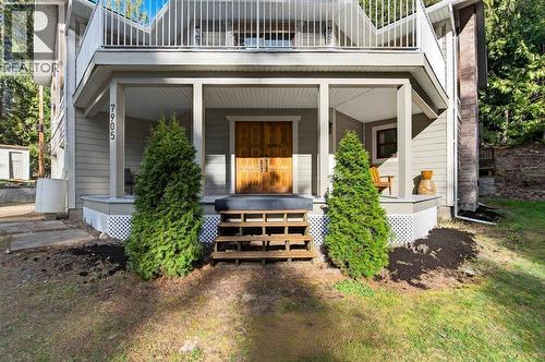 7905 97A Highway, Mara, BC - Outdoor With Deck Patio Veranda