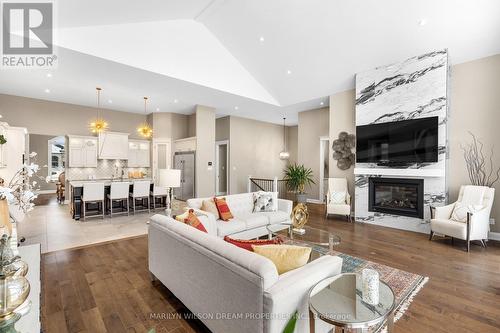 324 Hedley Way, Ottawa, ON - Indoor Photo Showing Living Room With Fireplace