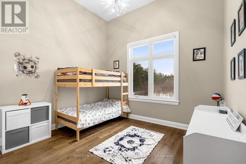 324 Hedley Way, Ottawa, ON - Indoor Photo Showing Bedroom