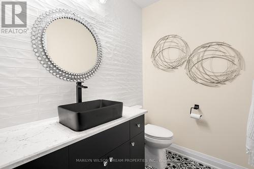 324 Hedley Way, Ottawa, ON - Indoor Photo Showing Bathroom