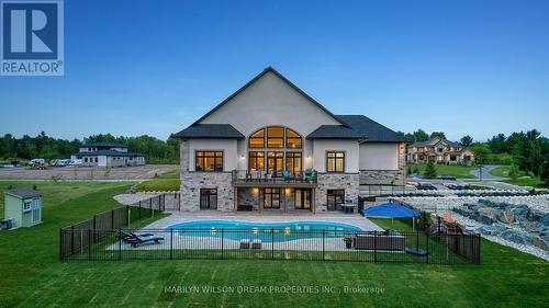 324 Hedley Way, Ottawa, ON - Outdoor With In Ground Pool
