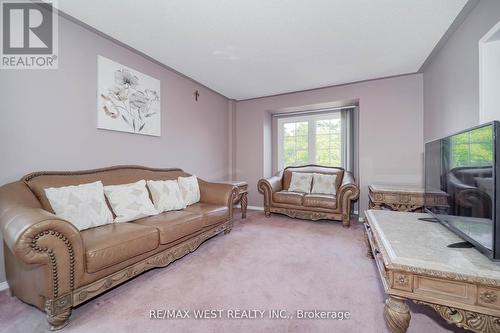 1976 Edenwood Drive, Oshawa, ON - Indoor Photo Showing Living Room