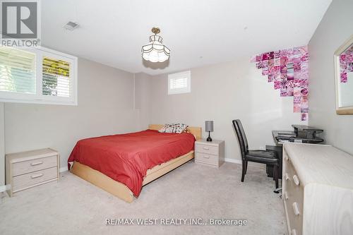 1976 Edenwood Drive, Oshawa, ON - Indoor Photo Showing Bedroom
