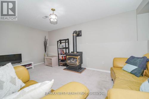 1976 Edenwood Drive, Oshawa, ON - Indoor