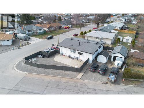 602 & 604 Brentwood Avenue, Kamloops, BC - Outdoor