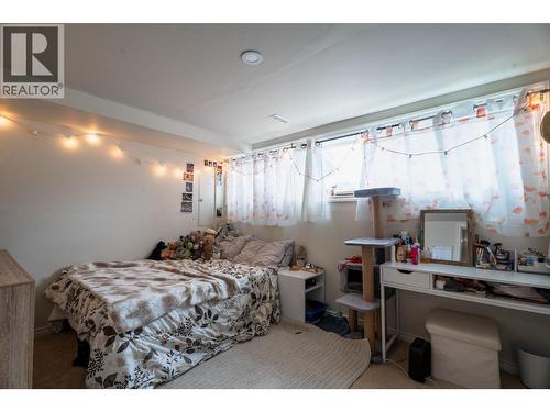 602 & 604 Brentwood Avenue, Kamloops, BC - Indoor Photo Showing Bedroom