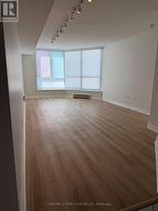 415 - 38 ELM STREET Toronto, ON M5G 2K5