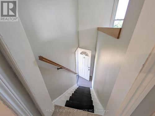 Stairs upper unit - 87 Maple Avenue, Barrie, ON - Indoor Photo Showing Other Room